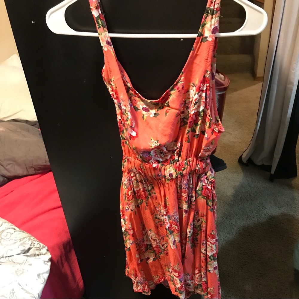 Floral tank top open back